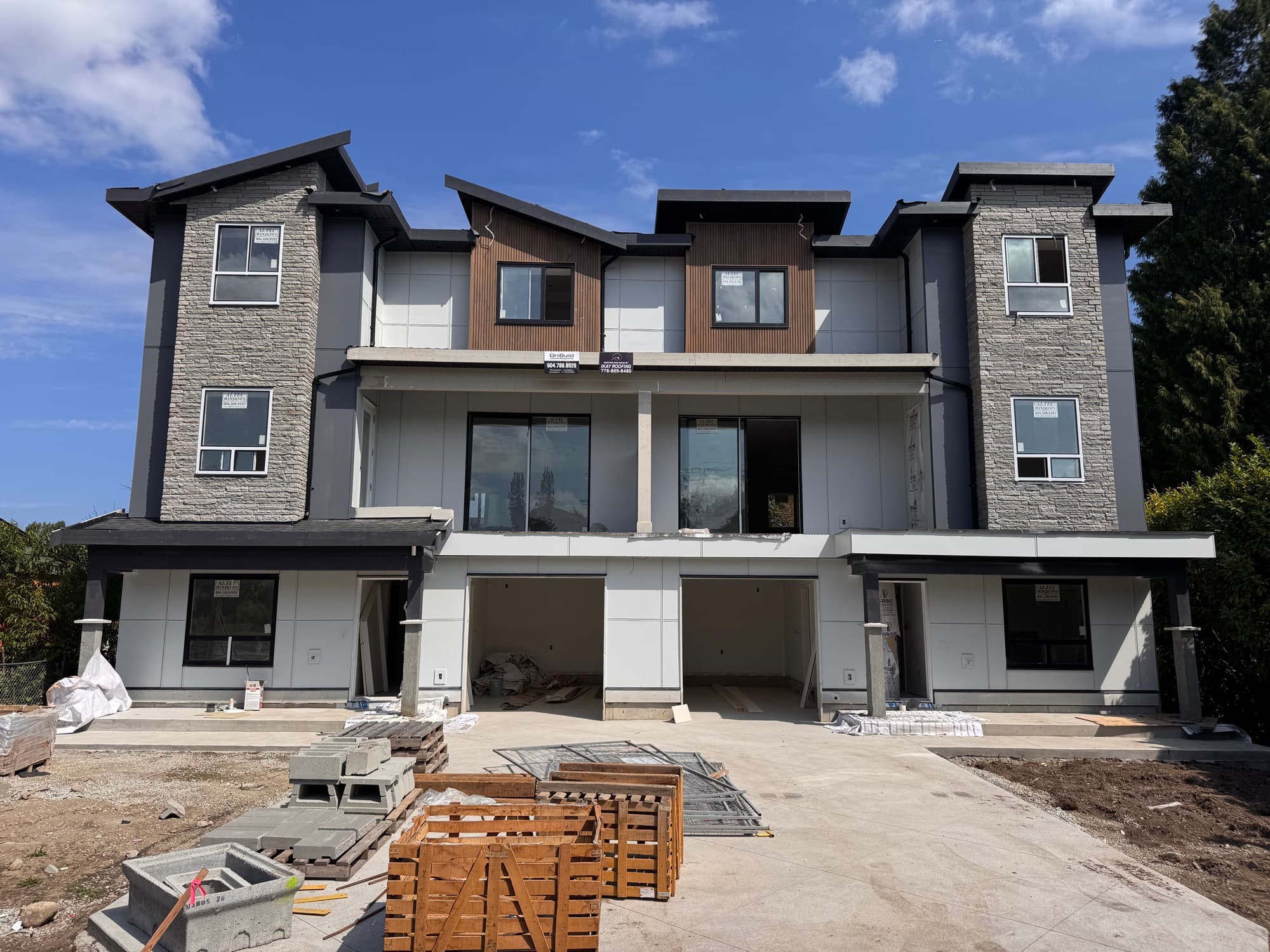 14753 111A Ave (Duplex)